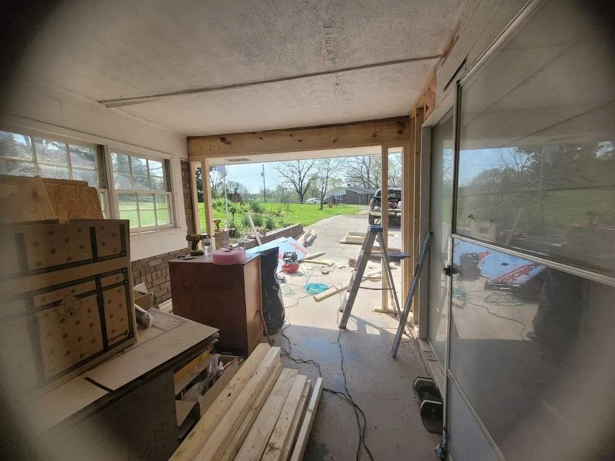 Air movers and dehumidifier for Drying & Dehumidification in Round Lake Park